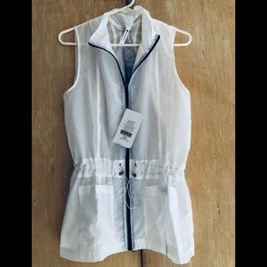 Fabletics windbreaker vest